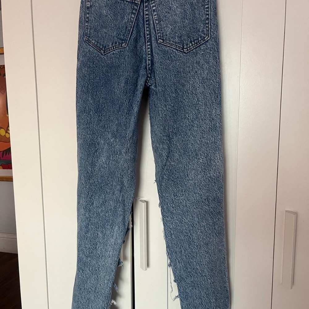 Jeans - Picture 2 of 3